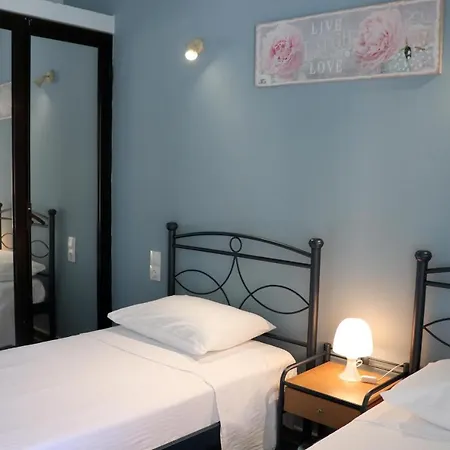 Loukia's 2 Apartment Paramonas (Corfu)
